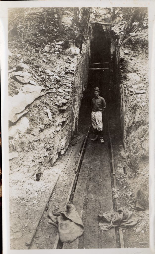 Gilsonite mine in the early 1900's. Photo # 2006.0155.115, Museums of Western Colorado.